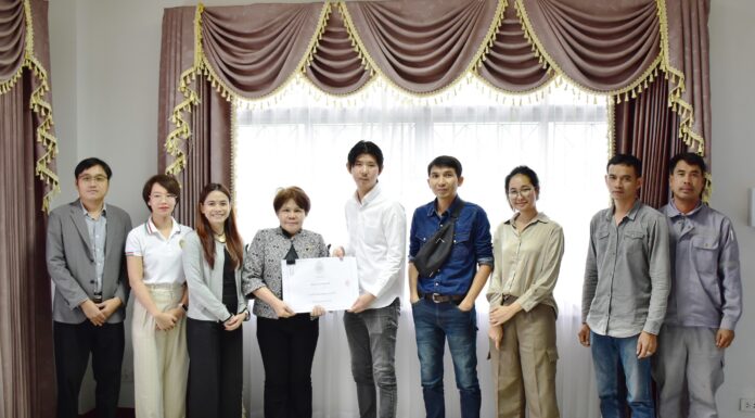 ประชุมส่งมอบงานให้ผู้ชนะการเสนอราคา โครงการจ้างก่อสร้างอาคารดนตรี ตำบลตลาด อำเภอเมืองมหาสารคาม จังหวัดมหาสารคาม จำนวน 1 หลัง